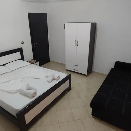 Zeka Penzion Ksamil